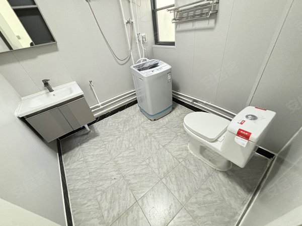 南昌大学第一附属医院江西泰豪动漫职业学院洪城大市场地铁口
