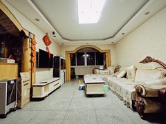 重庆北碚老城区轻轨步行街上的4室  出行方便位置好  配套齐全出租房源真实图片