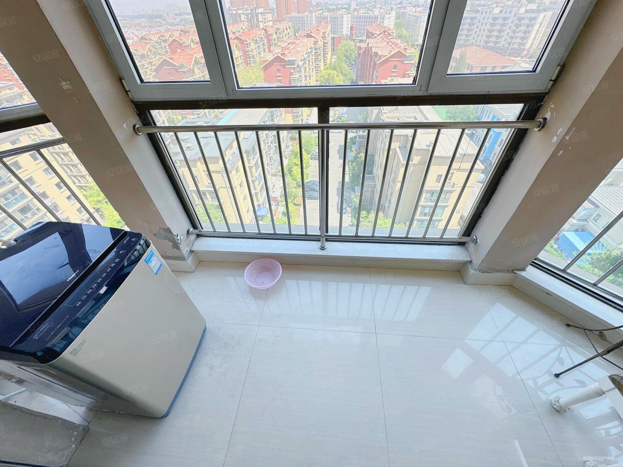 板楼 电梯房 商业配套成熟 满五 高楼层采光充足 小三房,金日紫都二手