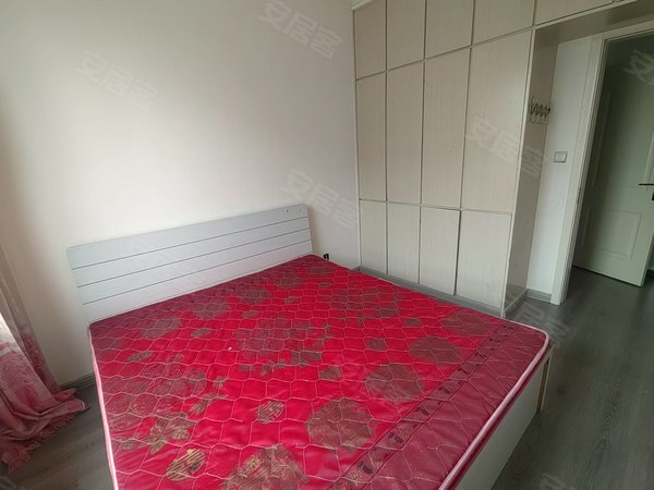 大连旅顺口区政府瑞鑫水晶城水晶城精装电梯一室小户型干净整洁寻求好的租户随时看房出租房源真实图片