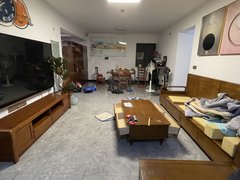 南宁西乡塘新阳鲁班路精装四房配齐 实木家具刚退租 民水民电真实出租随时看房出租房源真实图片
