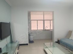 红河个旧个旧城区金湖明珠旁，公交车站，个旧湖，市市生活出行方便，屋内干净整洁出租房源真实图片