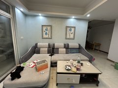 宜城华龙中心宜城城区宋玉小薛 二中附近 四室两厅双卫精装 拎包直接入住出租房源真实图片