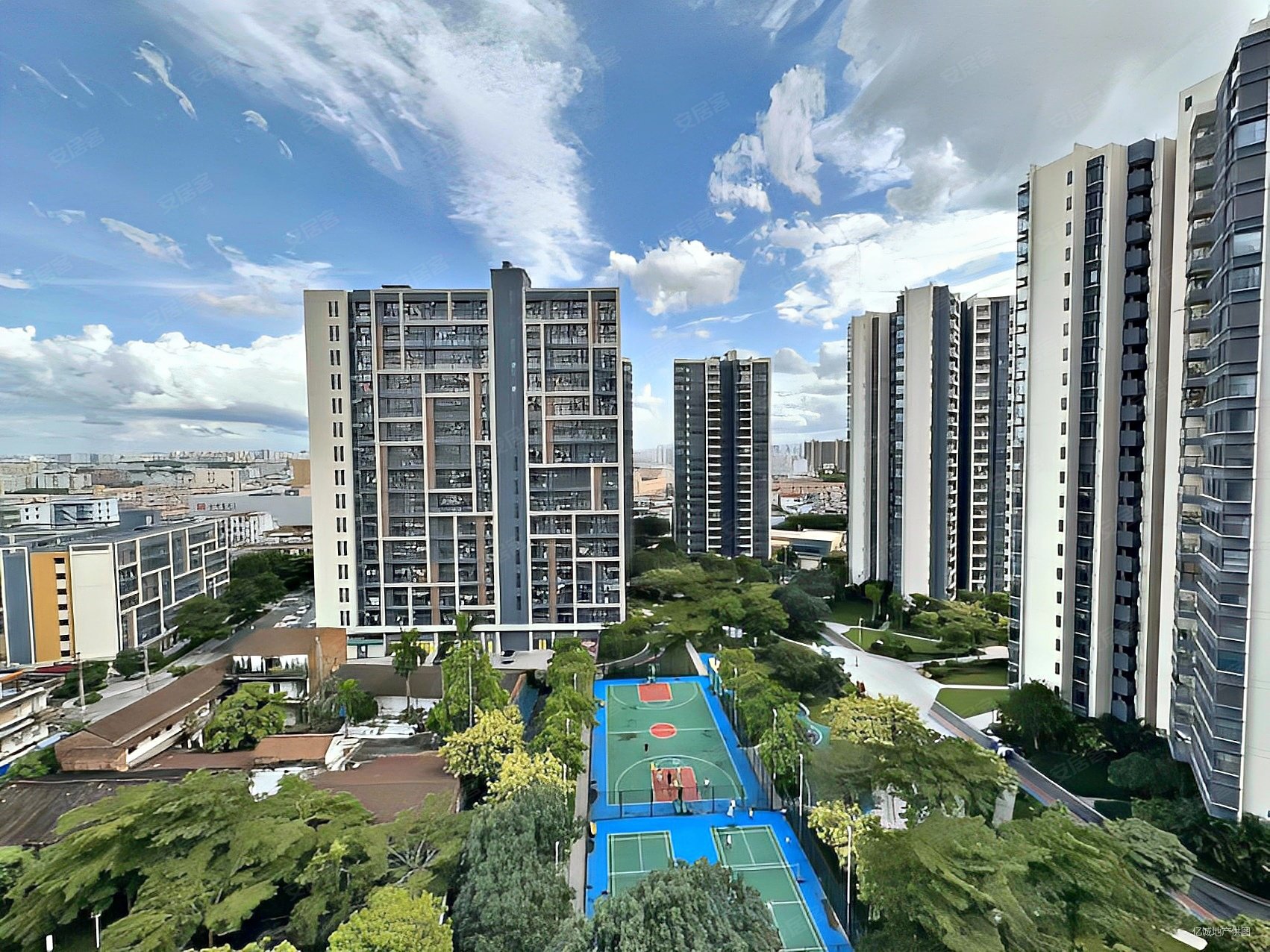 碧桂园松湖珑悦3室2厅2卫105.67㎡南235万