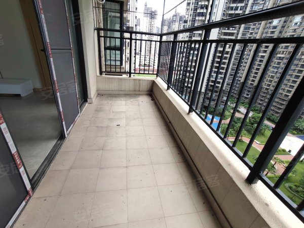 南宁良庆良庆周边大都康园建工城大都康园 四房配齐全新三个阳台