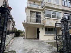 佛山南海松岗香格里拉别墅，带花园，有天有地，安静宜居 拎包入住 随时看房出租房源真实图片