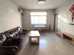 日照东港新市区和乐小区两室简装，家具家电齐全，带储藏室每月700看房有钥匙出租房源真实图片