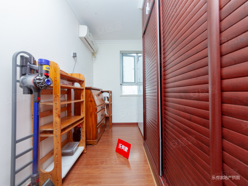 百花公寓东南精装三房高层视野好荔园北深实验今年可以报名