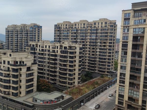 绍兴诸暨店口蓝光雍锦王府店口新城华府,1室1厅1厨1卫,有燃气,有阳台