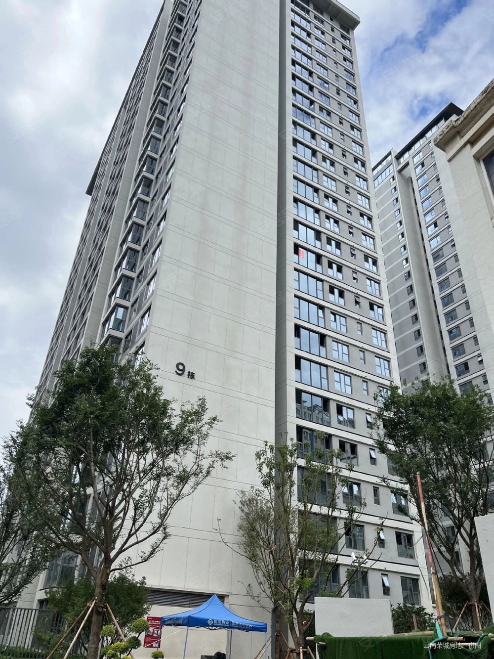 俊发广场旁 户型方正 看房方便 房东诚心,俊发俊尚峰