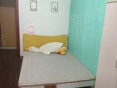 镇江句容句容吾悦广场金越公馆,独卫带阳台,非中介,吾悦广场旁边,交通便利,出租房源真实图片