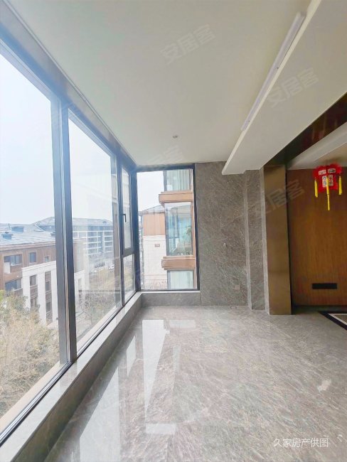 正商珑水上境152平精装电梯洋房 次顶层