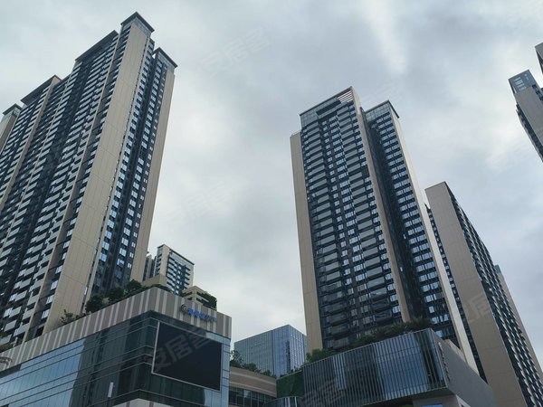 深圳宝安马安山万丰海岸城本人实拍 海岸城玺园精装三房手租 免物业免