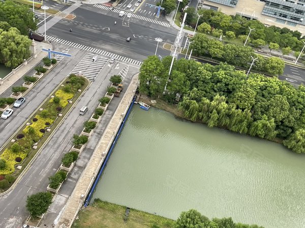 【多图】绿地太湖城,太湖新城租房,绿地太湖城两室一厅带阳台,厨房有