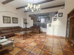 呼伦贝尔鄂温克谐仁步行街河西新区中鼎半岛别墅双拼精装4室2厅3卫2车库出租房源真实图片