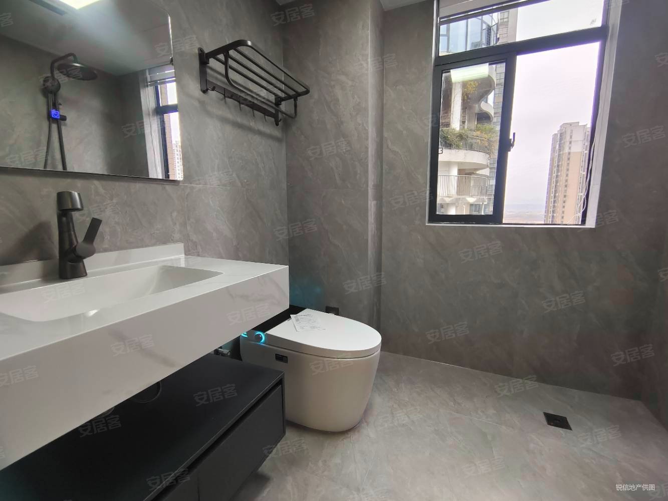 铭鸿翰林居3室2厅2卫141㎡南北52.8万