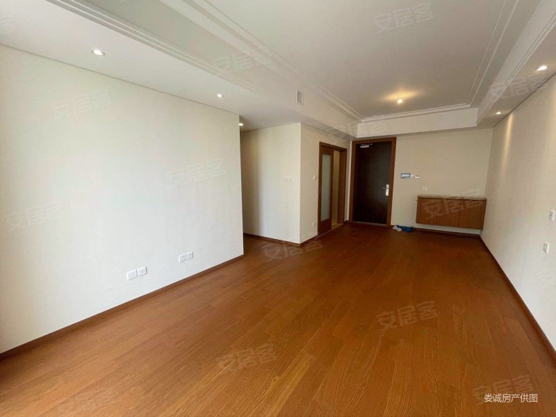 出售积水二期99平,三房两厅一卫,品牌精装修,215万,曼悦裕沁轩二手房