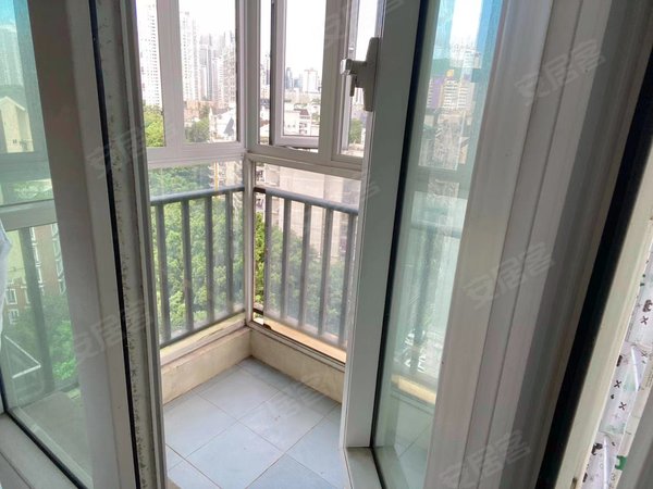 深圳福田景田北景华苑(福田)武警大厦景华苑 13楼东向一房一厅 民水电