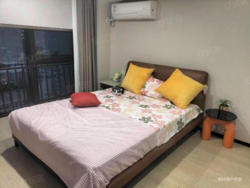 绿城深蓝公寓 次新小区 带电梯 满五   近地铁 集中供暖