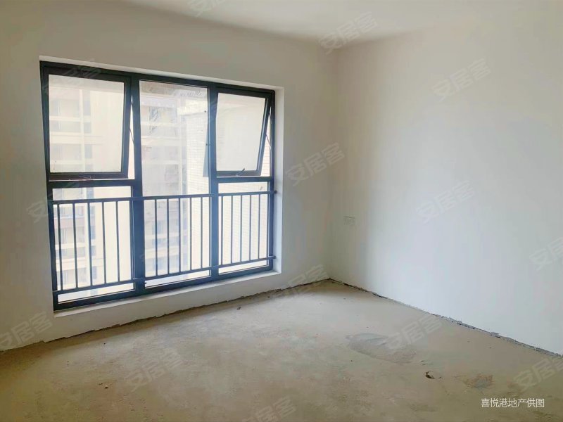 雅居乐三江府单边位复试户型靓楼层四房三卫随时可看房