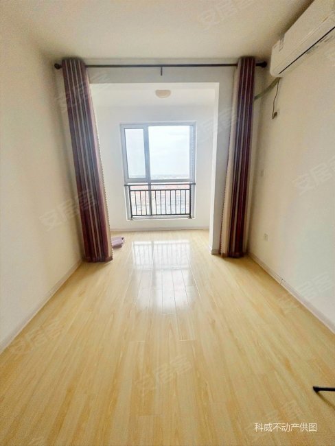 上海东路电梯洋房9楼把东边元宝户型