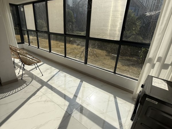 六安金安政务中心碧桂园置地中央公园出租六安市区碧桂园中央公园洋房一楼带院精装三室两厅两卫双阳台出租房源真实图片