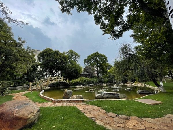 昆明西山滇池度假区金家大院滇池边精装大独栋别墅 带家具家电 拎包