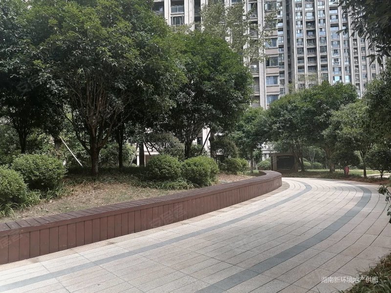 长沙房产网>长沙二手房>岳麓二手房>长郡双语中学二手房>旭辉藏郡>800