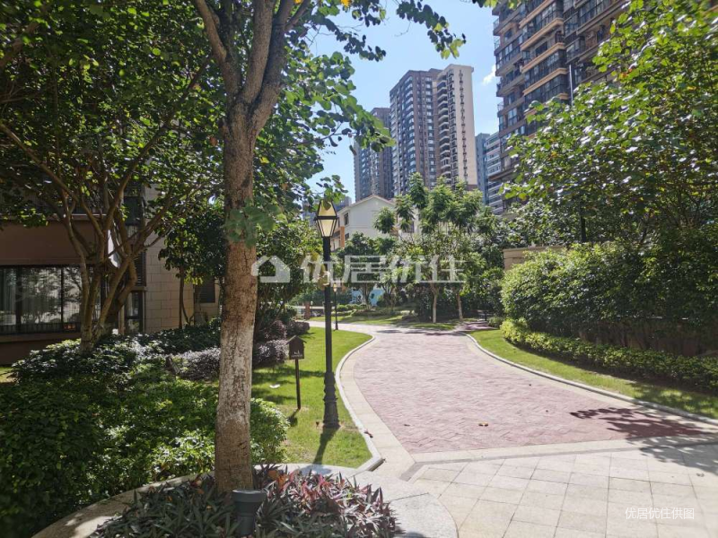 南宁房产网>南宁二手房>青秀二手房>东盟商务二手房>联发君澜(一期)>