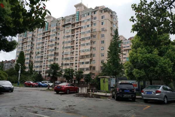 南通二手房 朝晖花园 > 马淑萍解读朝晖花园小区不足