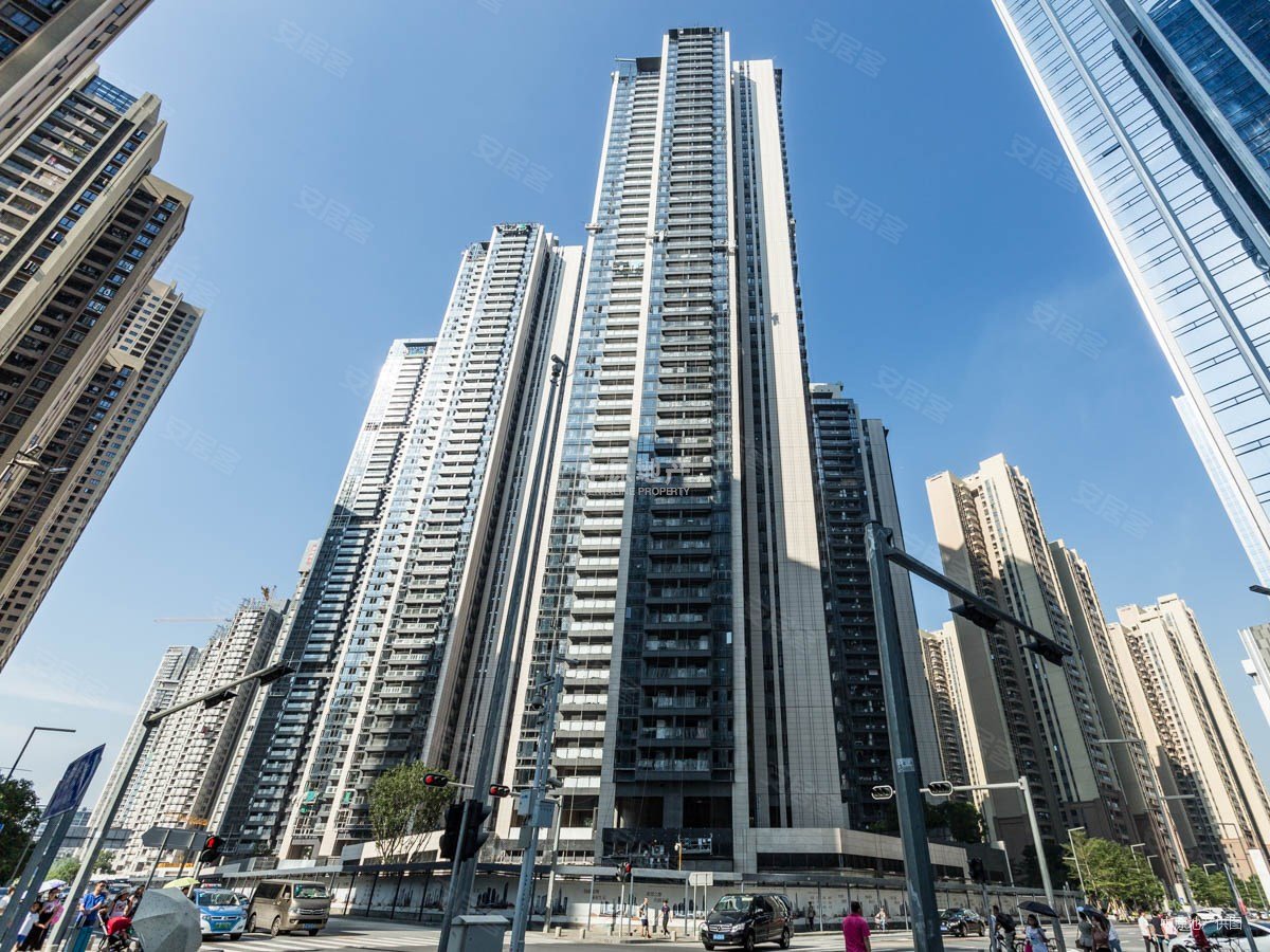 华润城润府二期3室2厅2卫149.14㎡南2700万