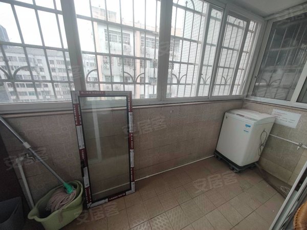 广州天河科韵路五华大厦科韵路地铁口 电梯南向三房两厅 可做宿舍