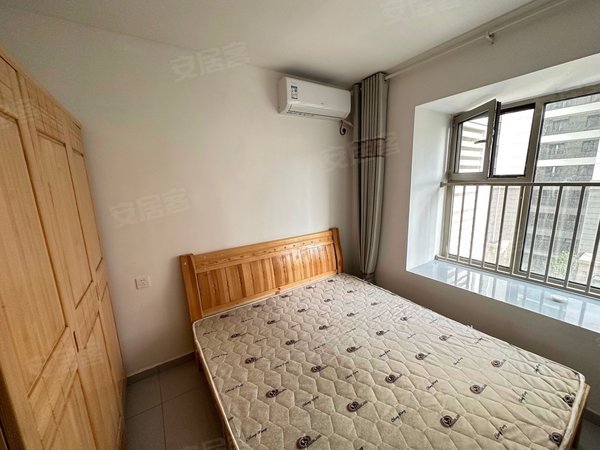 济南天桥蓝翔海信九麓府海信九麓府墨园三室两厅一卫一储南北通透户型