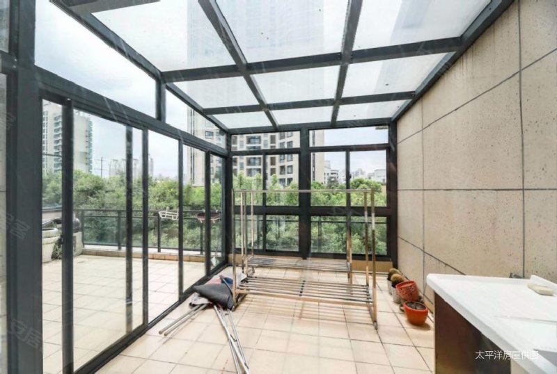 中鹰黑森林中环凯旋宫