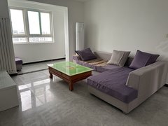 济宁任城文体中心电梯房  包物业费  配齐家具家电 精装随时看房 水韵城3室出租房源真实图片