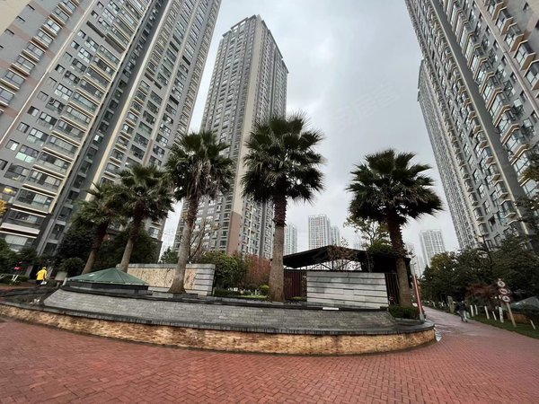 昆明盘龙世博片区誉峰峰景无中介可月付短租誉峰峰景北辰地铁站欣都