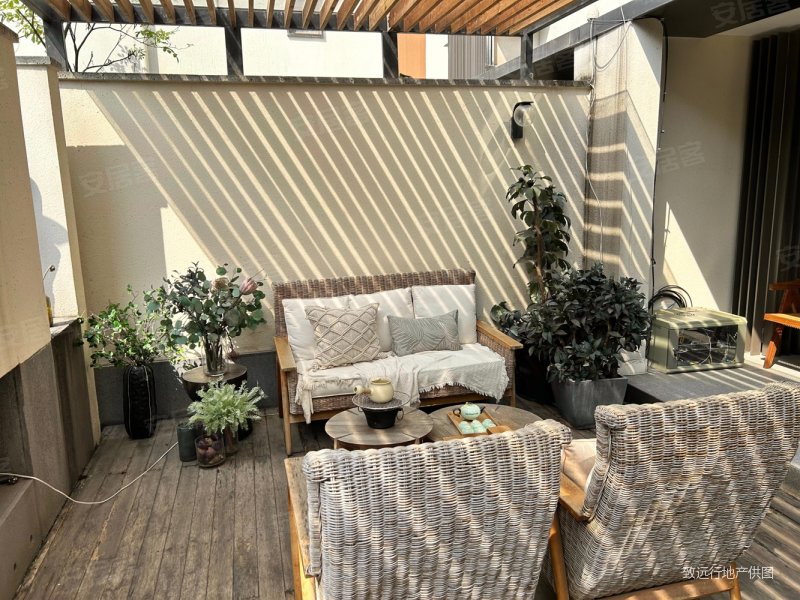 (清货抛售)480万5层带前后花园,送150方面积,榕墅里,力迅榕墅里二手房