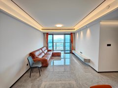 广州白云嘉禾望岗岭新世界云耀五房两卫出租 高层通风采光好 价格实惠 随时入住出租房源真实图片