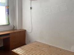 镇江句容世茂花园商业街栖凤苑精装三房,三张床三台空调!实施齐,拎包入住!出租房源真实图片