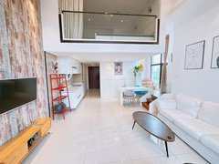 上海松江松江大学城中展瑞景边套复式一房出租,精装修拎包入住,采光好户型好出租房源真实图片