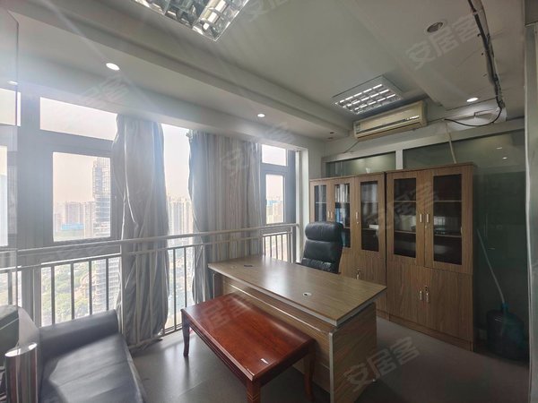 重庆江北观音桥红鼎国际名苑红鼎国际c座,端头户型带家具出租房源真实