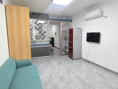 延边延吉北大区师范学院东侧2楼55平一室一厅带空调 屋里干净拎包入住半年付出租房源真实图片