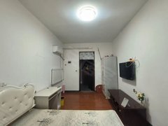 南阳卧龙卧龙城区双气入户，急租，卫校附近二机厂家属院步梯二楼，三天必租，手慢出租房源真实图片