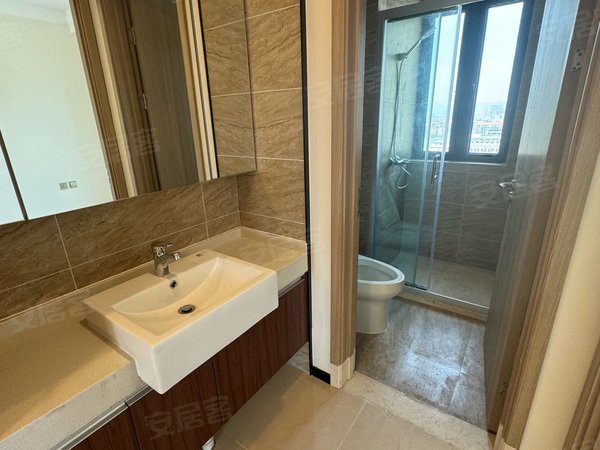 嵊州城区市中心上悦城上悦城 4室2厅2卫出租房源真实图片