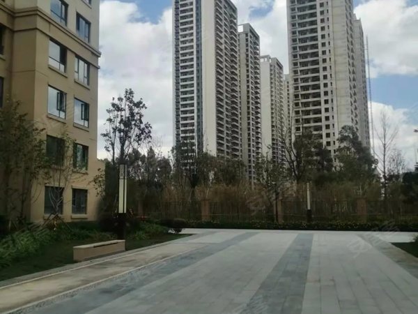 【多图】恒泰滇池名门(2期)贰号院,大商汇租房,急租 全明户型 观西山