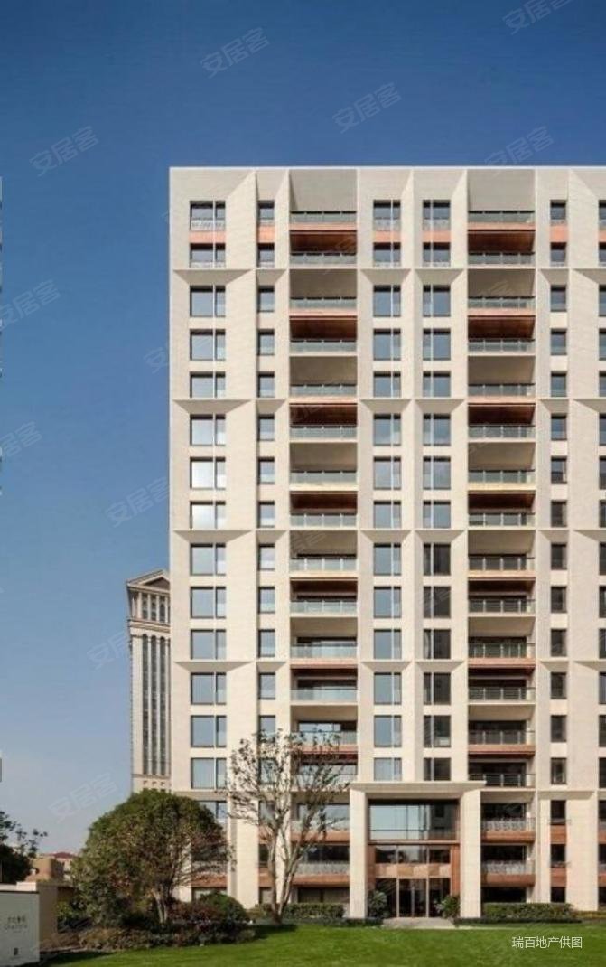 778同户型,唯 一小面积出售,实际价格5300w,看房方便,古北壹号(公寓