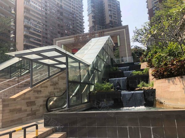 湛江霞山国贸鼎盛广场实拍(鼎盛广场)精装三房 全新家具 奢华张扬