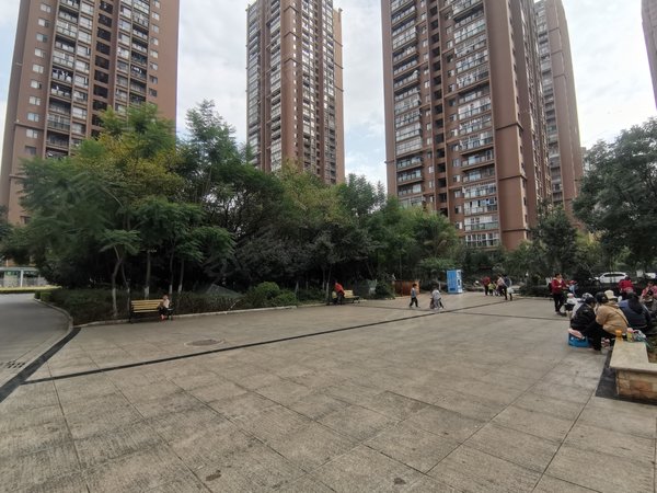 玉溪红塔红塔城区万裕生态城精装修  拎包入住 配套成熟出租房源真实
