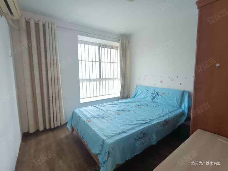 河风雅苑  三室一卫  装修  南户带阳台