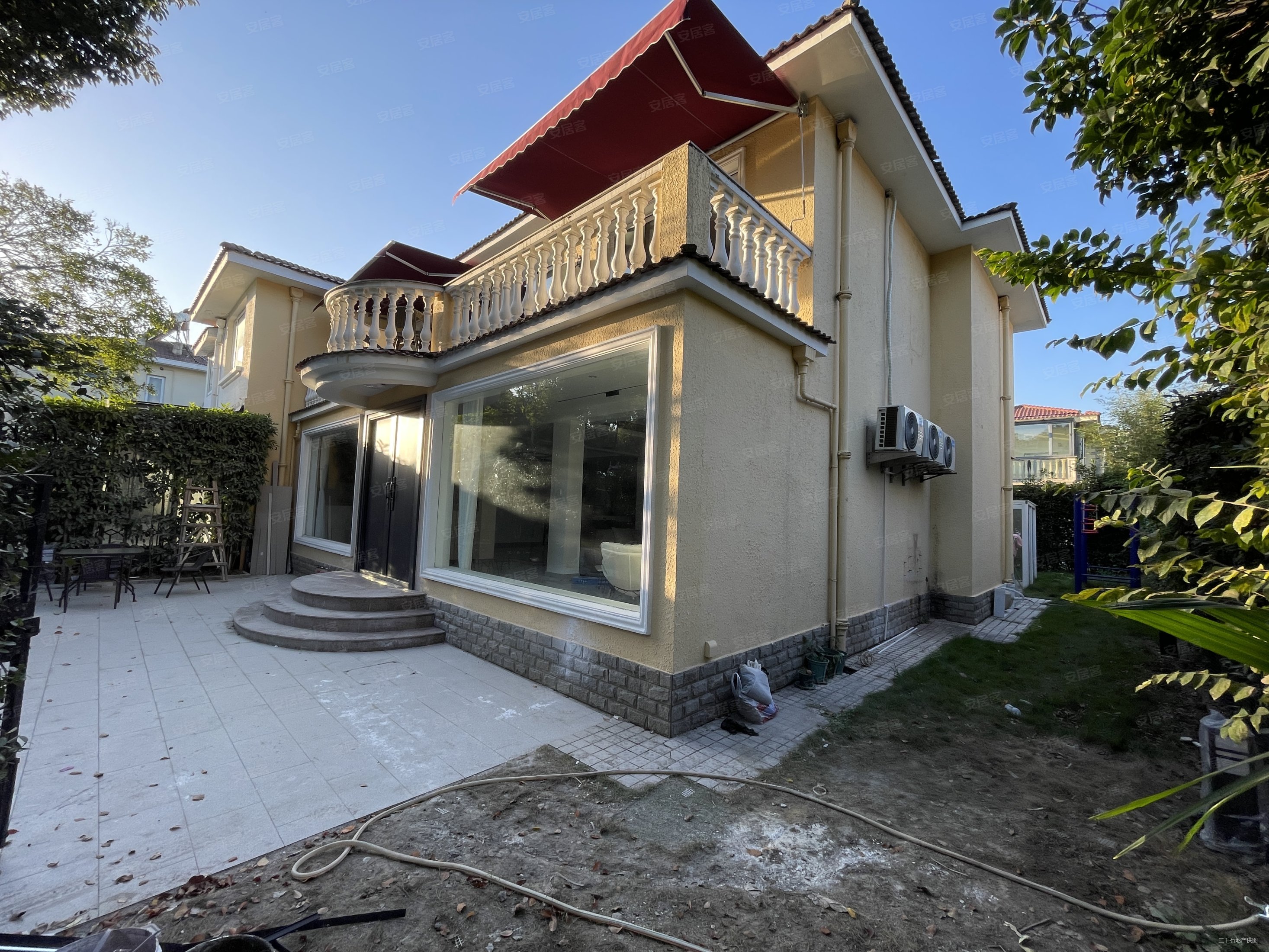 拎包入住,久事西郊花园(别墅)二手房,1700万,4室2厅,3卫,200平米-上海